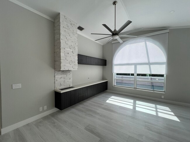 Building Photo - 1076 Siena Oaks Cir E