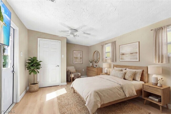 Building Photo - 2371 Baybreeze St