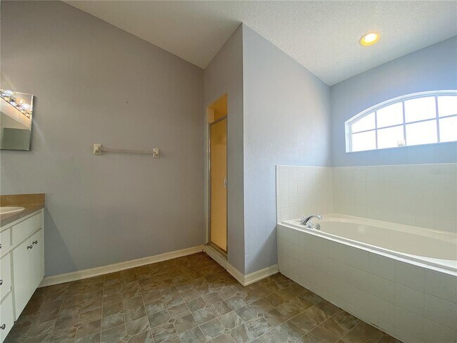 Building Photo - 445 Savanna Pointe St