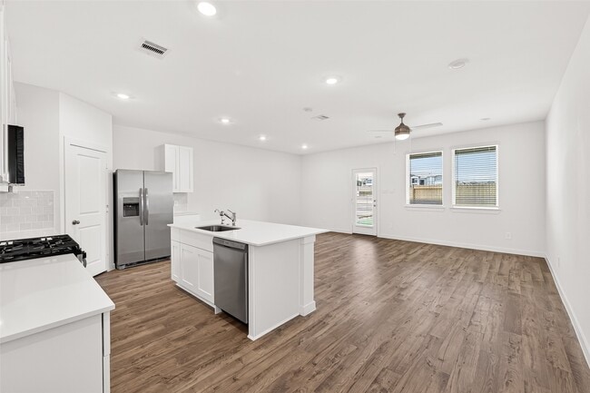 Building Photo - 3523 Adelie Ln