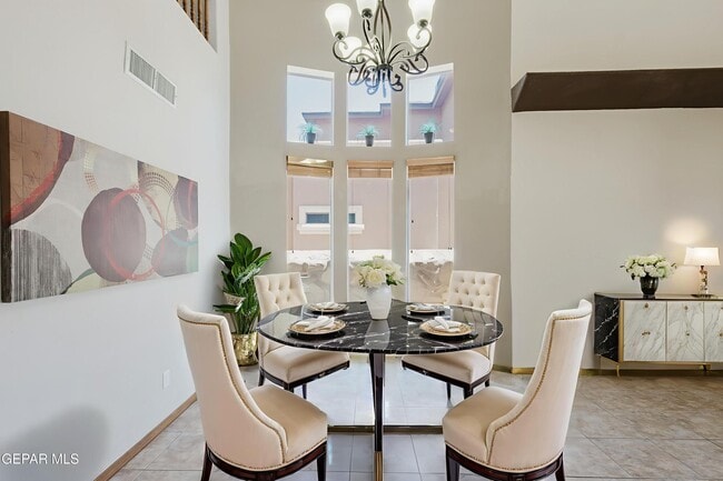 Building Photo - 3733 Tierra Campa Dr