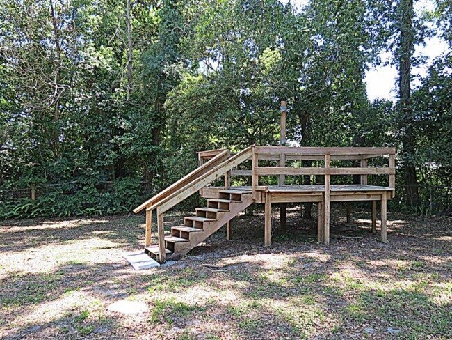 Building Photo - 1714 Hall Dr