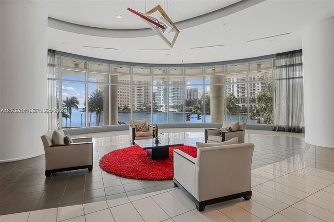Building Photo - 300 S Biscayne Blvd