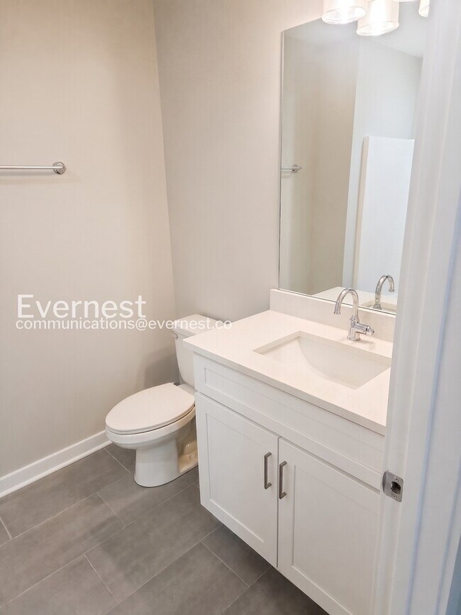 Building Photo - Bright and Lovely 3-Bedroom Townhome with Modern Amenities / Pet-Friendly /Coming Soon!