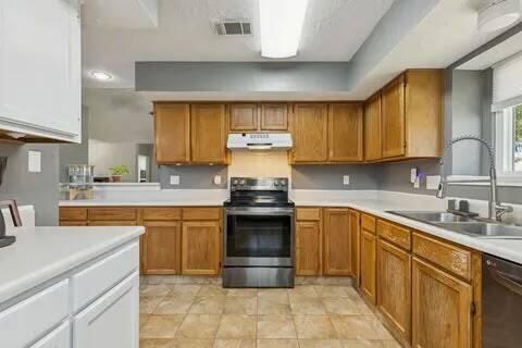 Building Photo - 913 Seabrook Dr