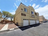 Building Photo - 4005 Pepper Thorn Ave
