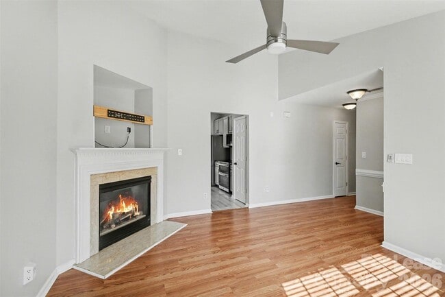 Building Photo - 4962 Bentgrass Run Dr