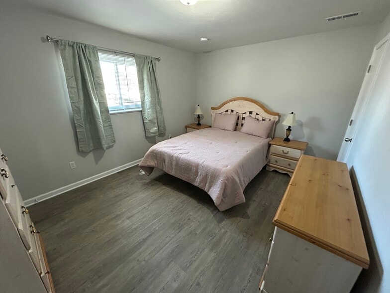 Building Photo - 3516 Garden City Blvd SE