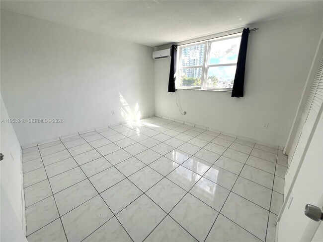 Building Photo - 1800 79th Street Causeway