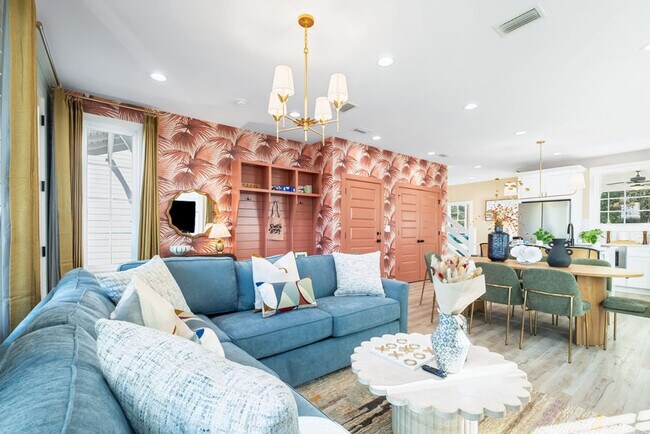 Building Photo - 19901 Charlie Claude Dr