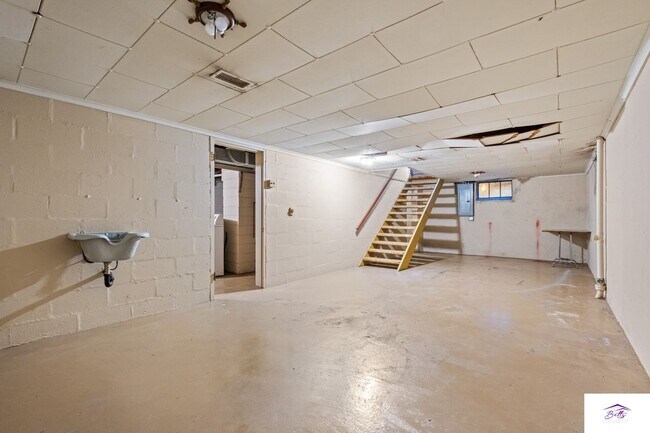 Building Photo - Charming 3 Bedroom Home in Convenient Omaha Location