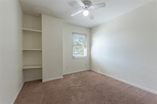 Building Photo - 1456 Silverpines Rd