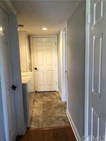 Building Photo - 6851 Defiance Dr