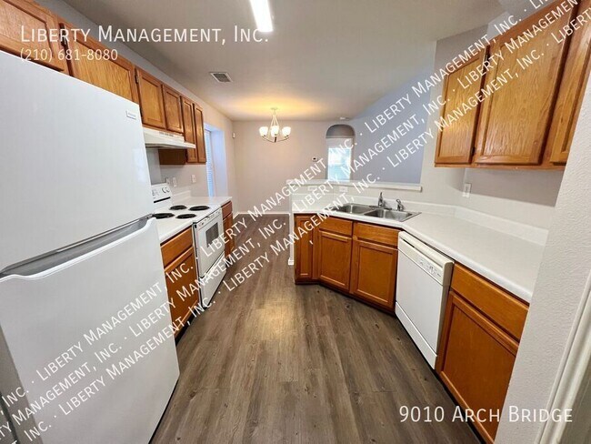 Building Photo - 9010 Arch Bridge