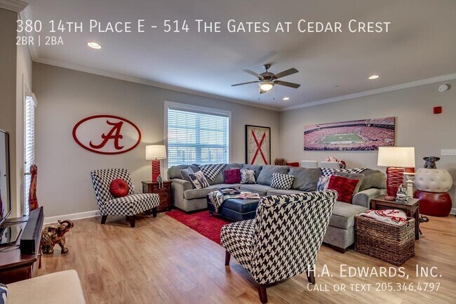 Building Photo - 380 14th Pl E