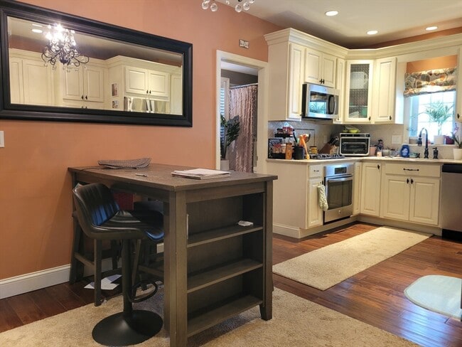 Building Photo - 20 Symonds St