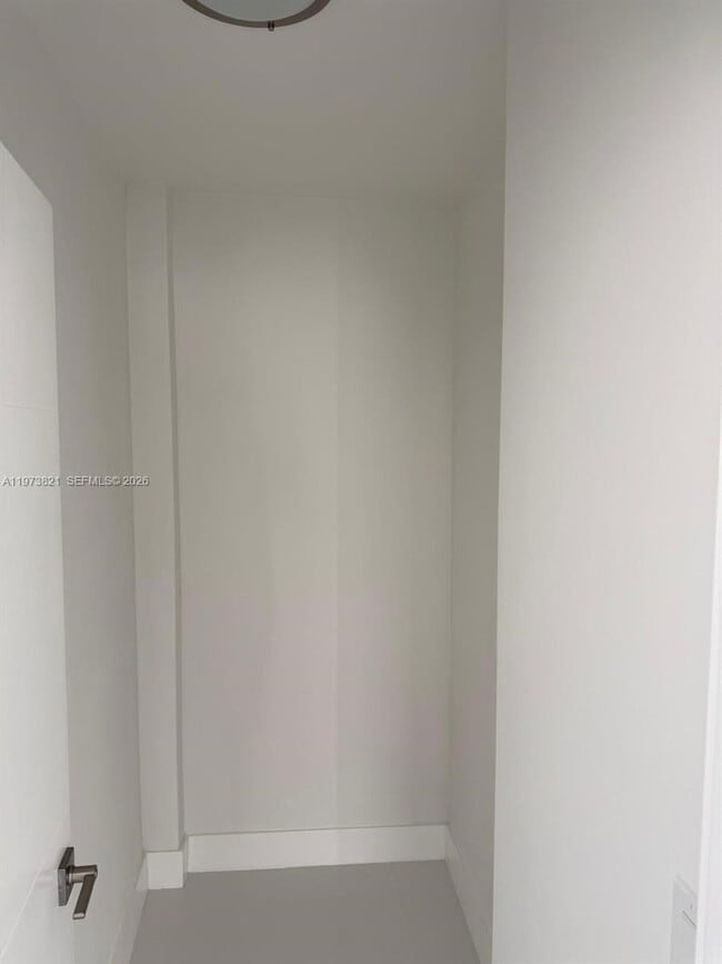 Building Photo - 1943 71st St