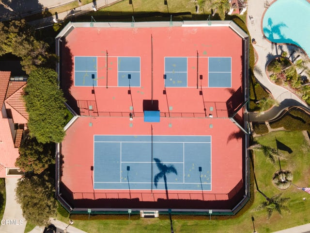 Building Photo - 2200 Martinique Ln