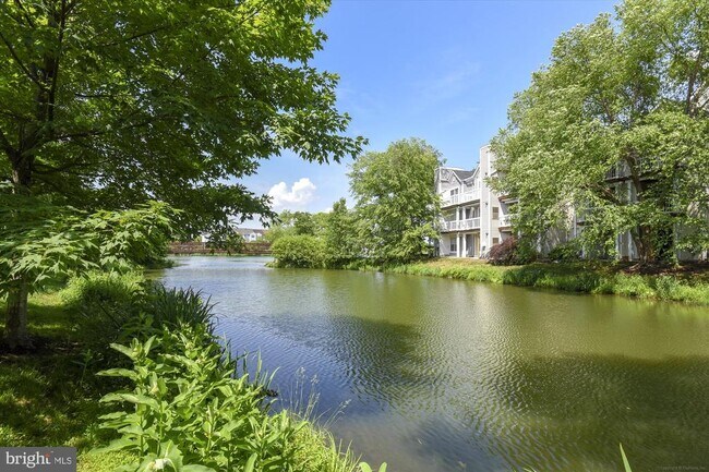 Building Photo - 44030 Gala Cir