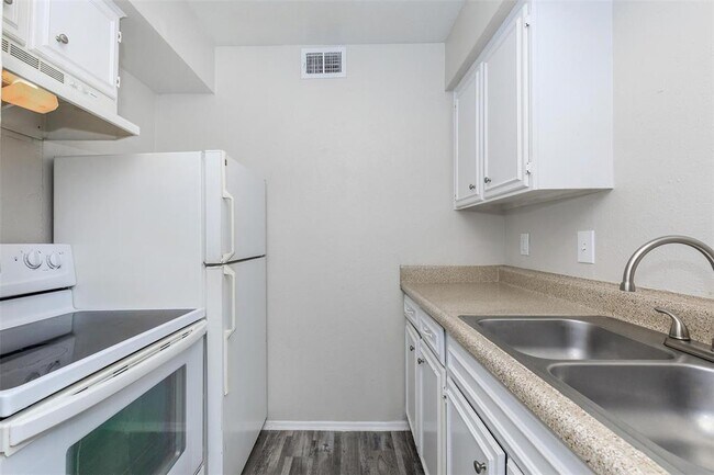 Building Photo - 2766 Cookscreek Pl