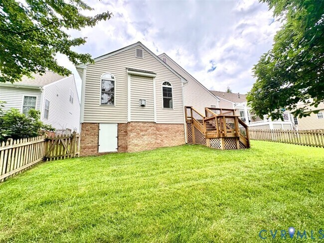 Building Photo - 1118 Alcorn Terrace