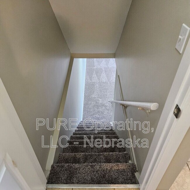 Building Photo - 3341 S 89th St