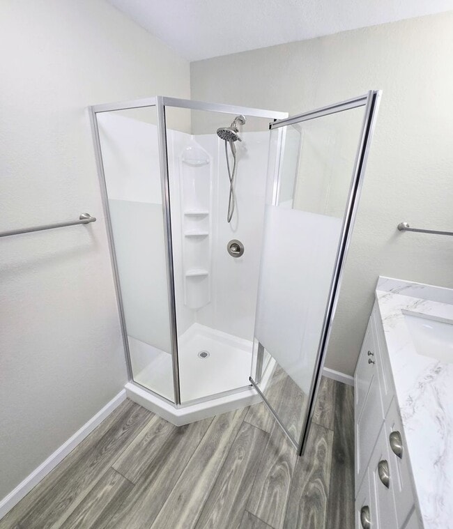 Building Photo - Newly Remodeled 2 Bedroom Home & ADU For R...