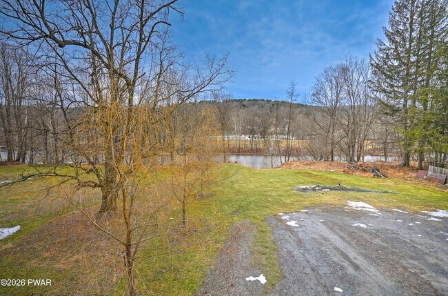 Building Photo - 628 Hudson St