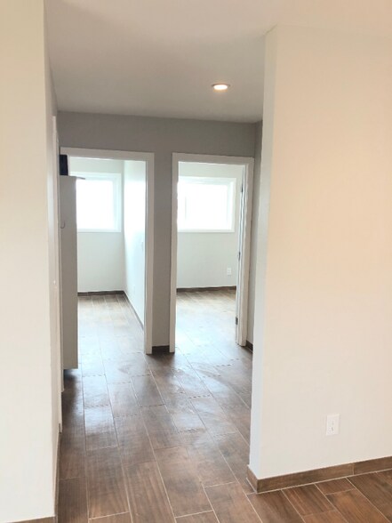 Building Photo - 1108 W 110th St