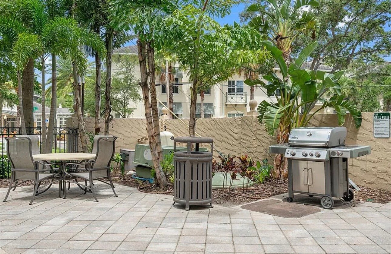 Building Photo - 2109 Bayshore Blvd