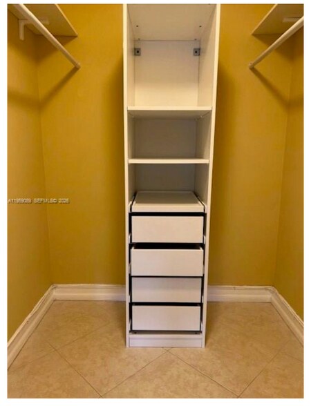 Building Photo - 2226 N Cypress Bend Dr