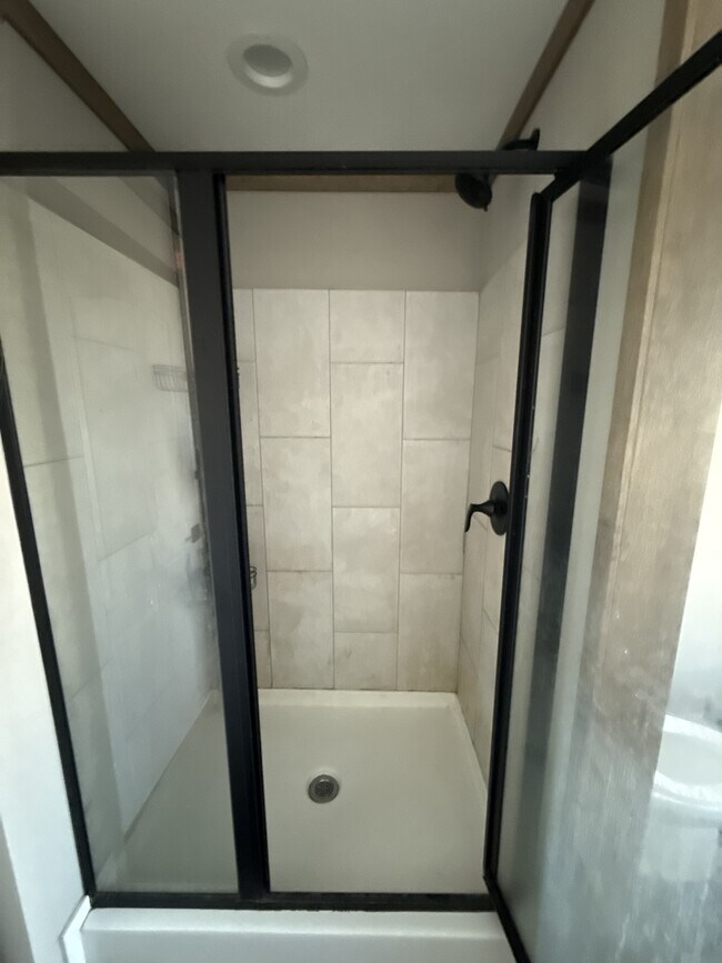 Building Photo - 260 Co Rd 1220