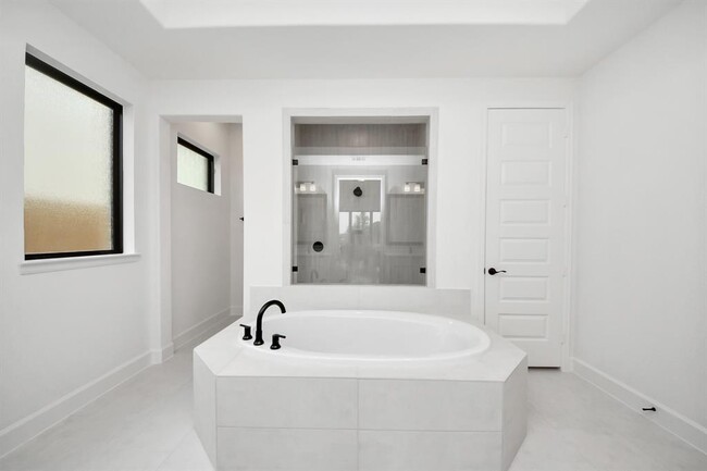 Building Photo - 8706 Incandesce Rise Dr