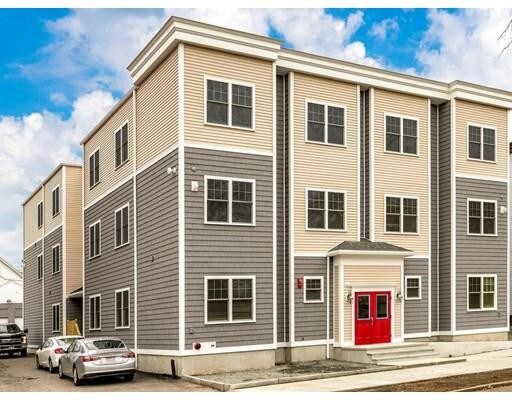 Primary Photo - 73 N Common St