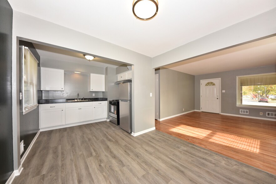 Building Photo - 5101 N 83rd St