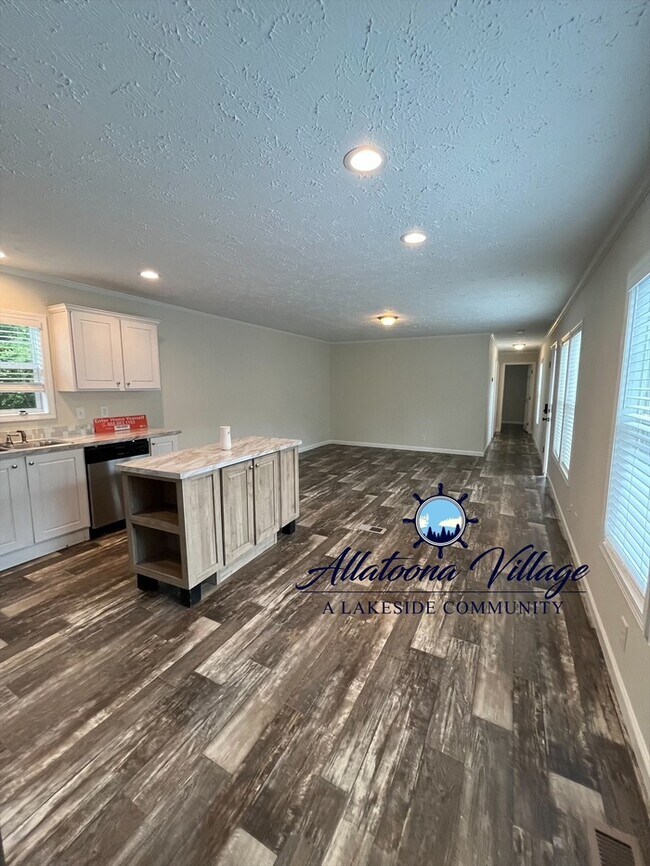 Building Photo - Brand New Home with Lake Access! 3BR/2Bth ...
