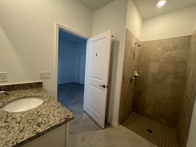 Building Photo - 15052 Palamos Cir