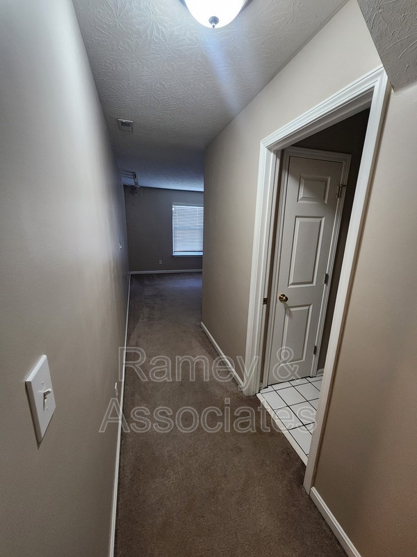 Building Photo - 10828 Glenway Pl