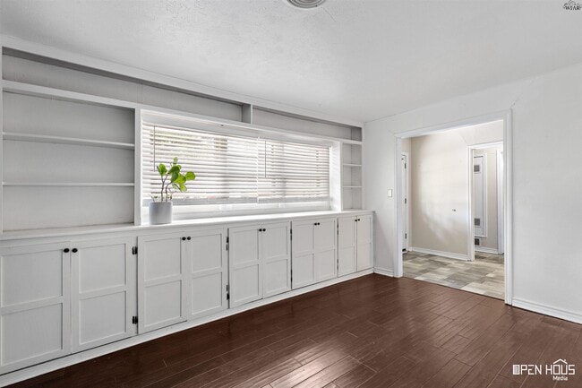 Building Photo - 4208 Idlewood Dr