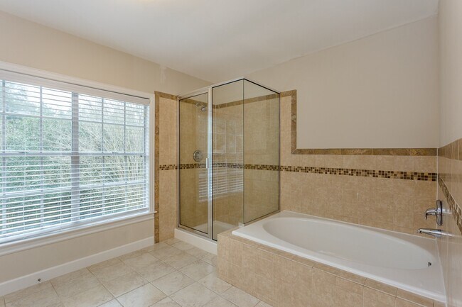 Building Photo - 1123 Cascade Creek Dr