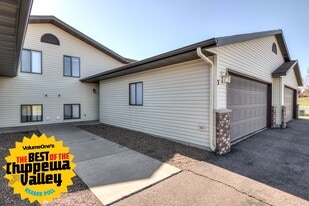 Building Photo - 2820 Edgewood Dr