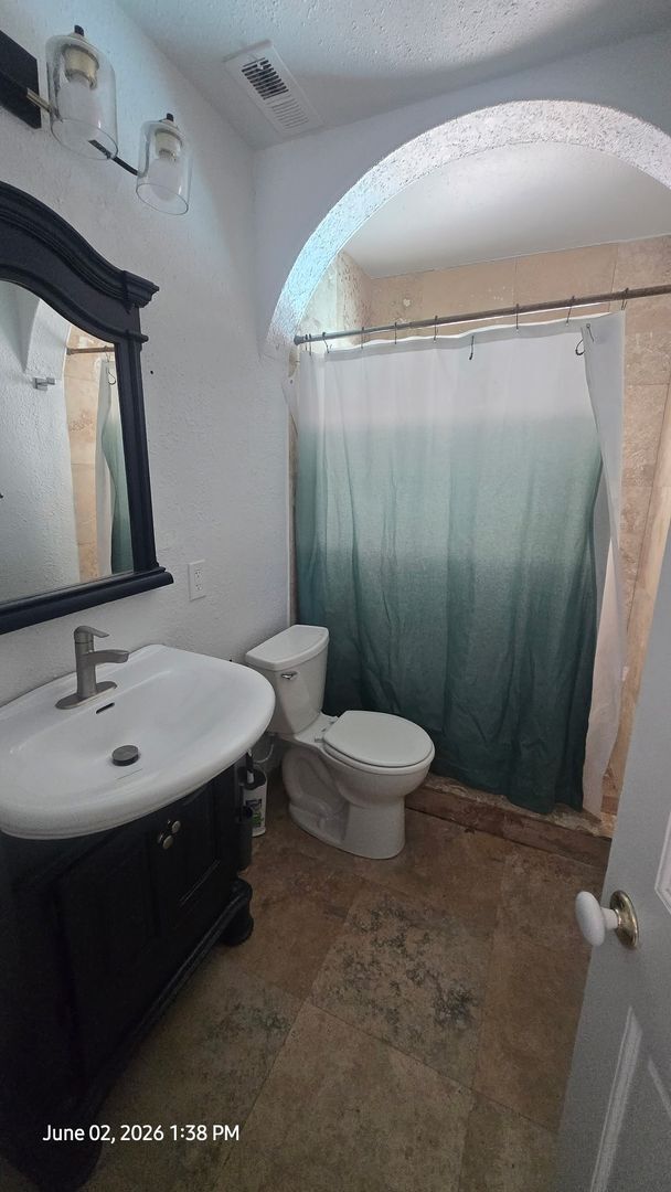 Building Photo - House FOR RENT in Bonita!! Pool and views.