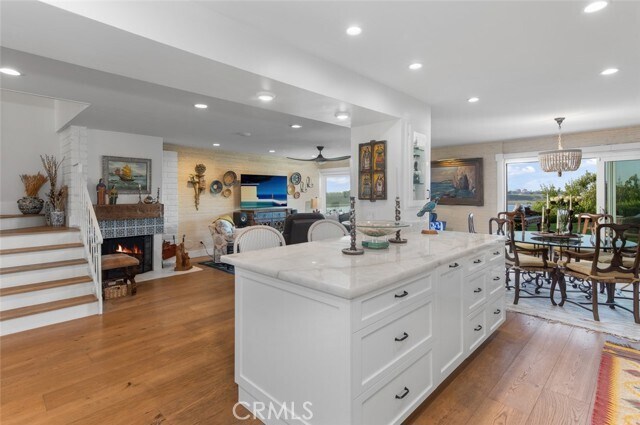 Building Photo - 2165 Vista Entrada Vis