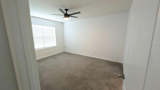 Building Photo - 33436 Country House Dr