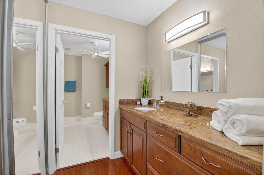 Building Photo - 45 Baytree Cir