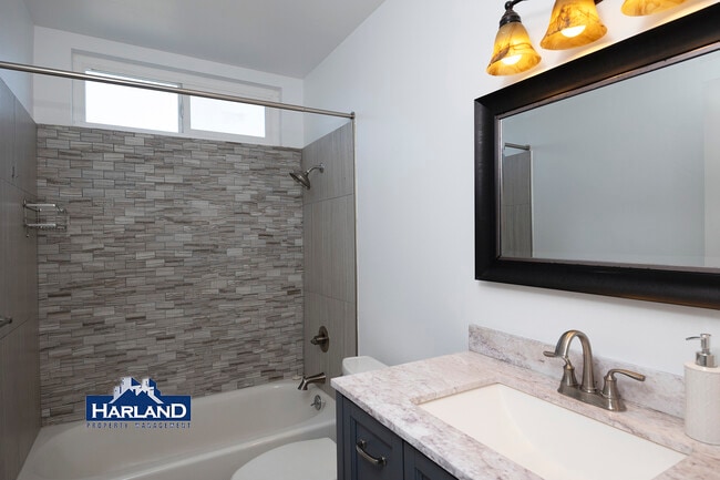 Building Photo - 4494 Benhurst Ave