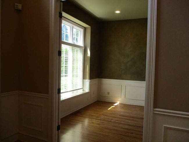 Building Photo - Beautiful 3 Bedroom Home in Gig Harbor