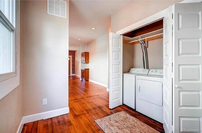 Building Photo - 3145 Josephine St