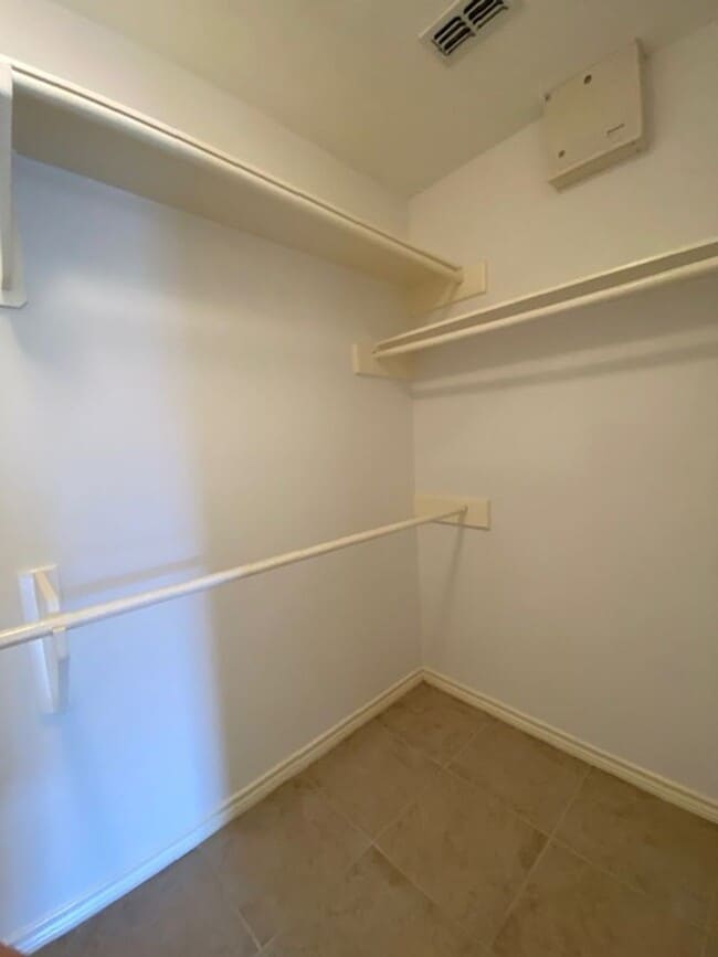 Building Photo - DON'T MISS THIS INCREDIBLE SOUTHSIDE LEASING OPPORTUNITY!