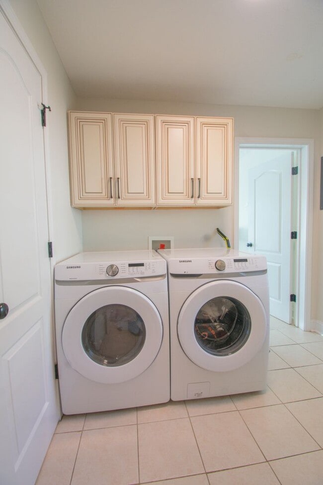 Building Photo - Coming Soon! 2 Bedroom 2 Bathroom with Optional Bonus in Haymount